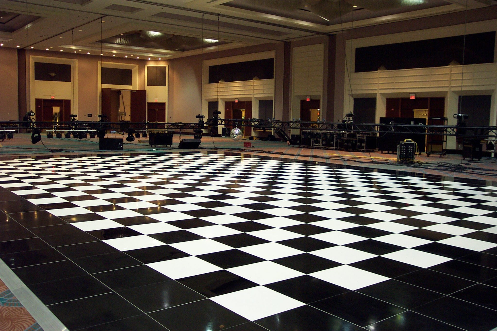 Black-&-White-Floor-010
